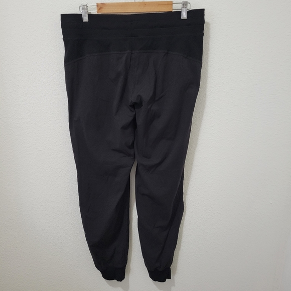 LULULEMON Mid Rise Black Dance Joggers - Picture 11 of 11